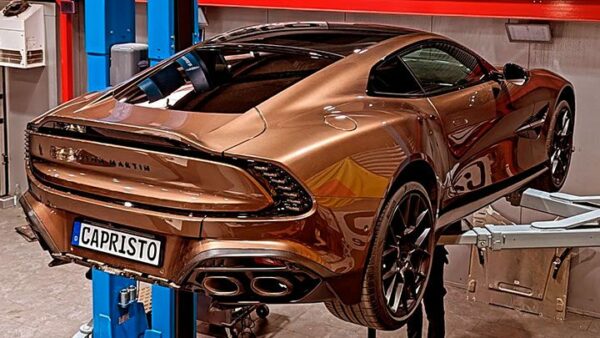 Aston Martin Vanquish V12 (Gen. 3)